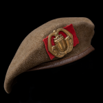 Vroege baret Infanterie (met buiglippen)